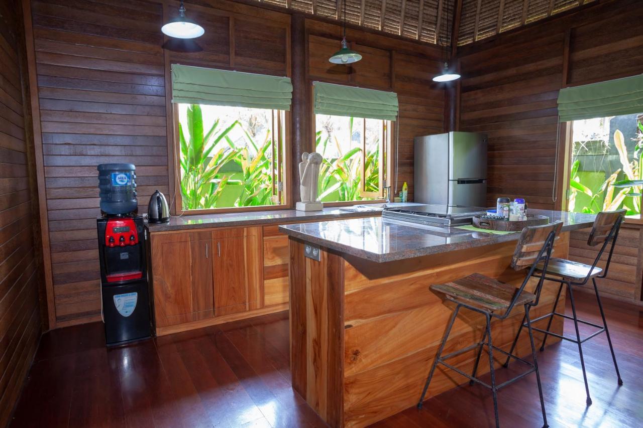 Tropica Tranquility Villa Lembongan Exterior photo