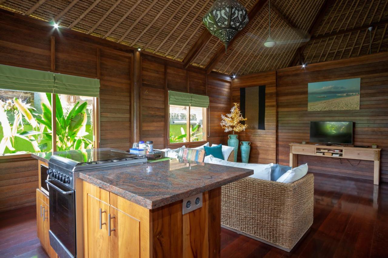 Tropica Tranquility Villa Lembongan Exterior photo